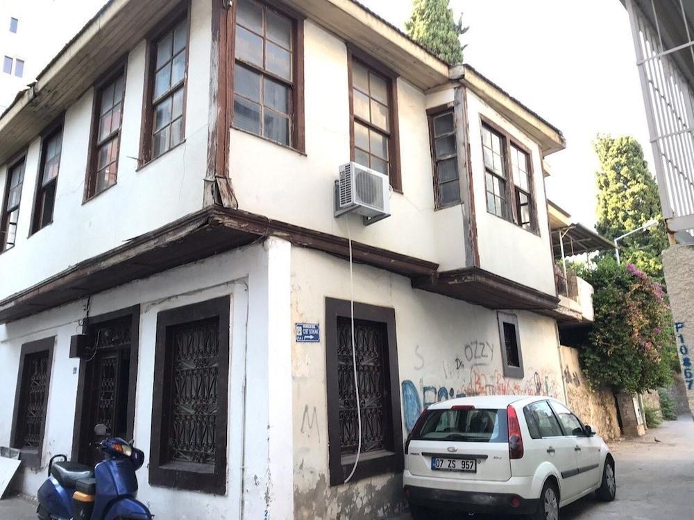 Antique House Hotel Анталия Екстериор снимка
